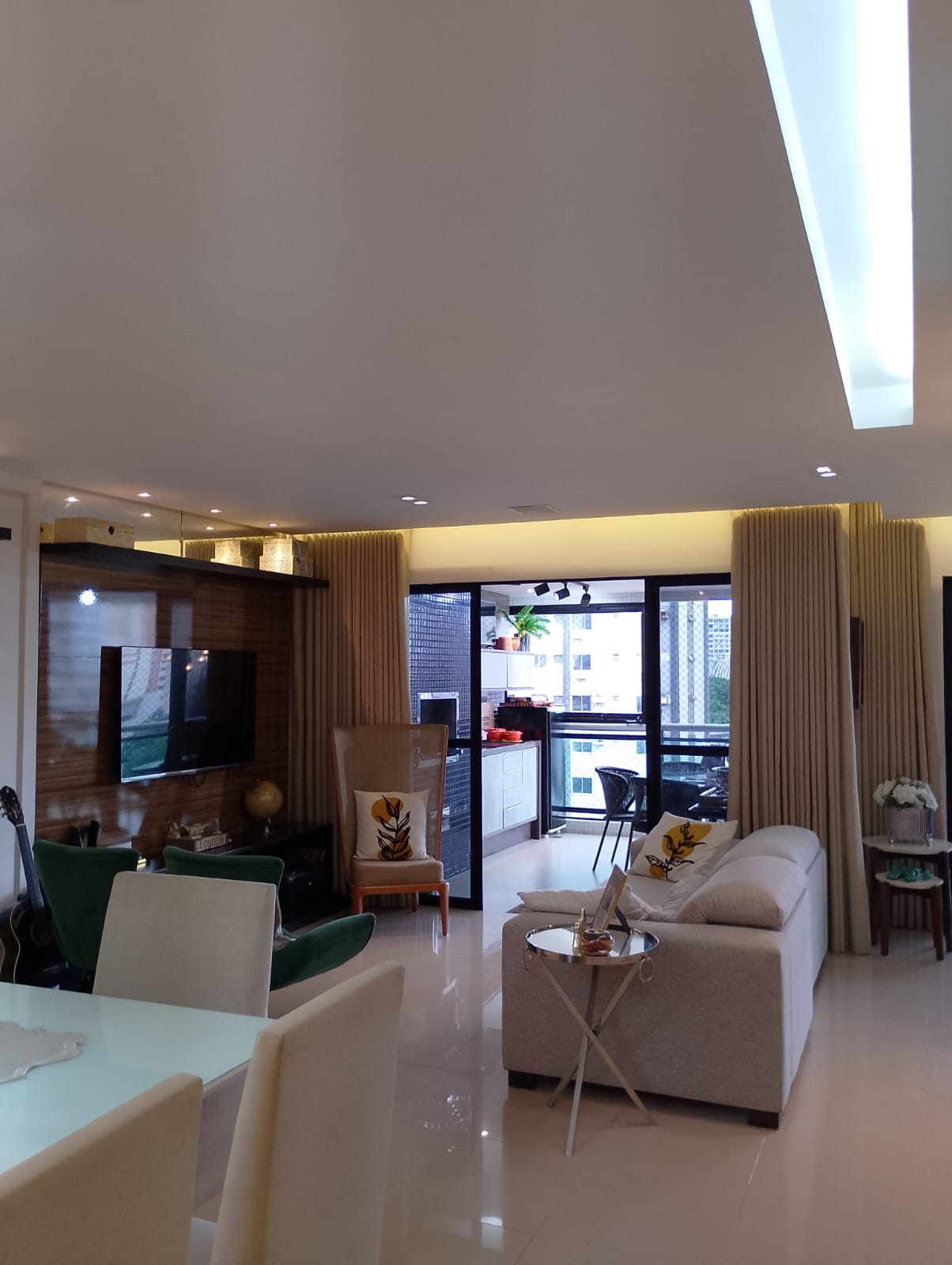 Apartamento Á Venda Edifício Belize -  03 Suítes Belém