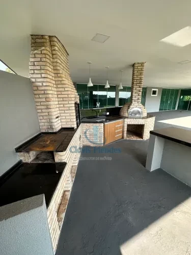 Casa Golf Ville - Bratislava. Aceita Permuta 50%