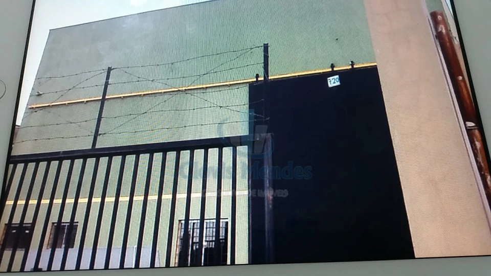 Barracão Av Brasília, Entre Av Sol/ Av Universo