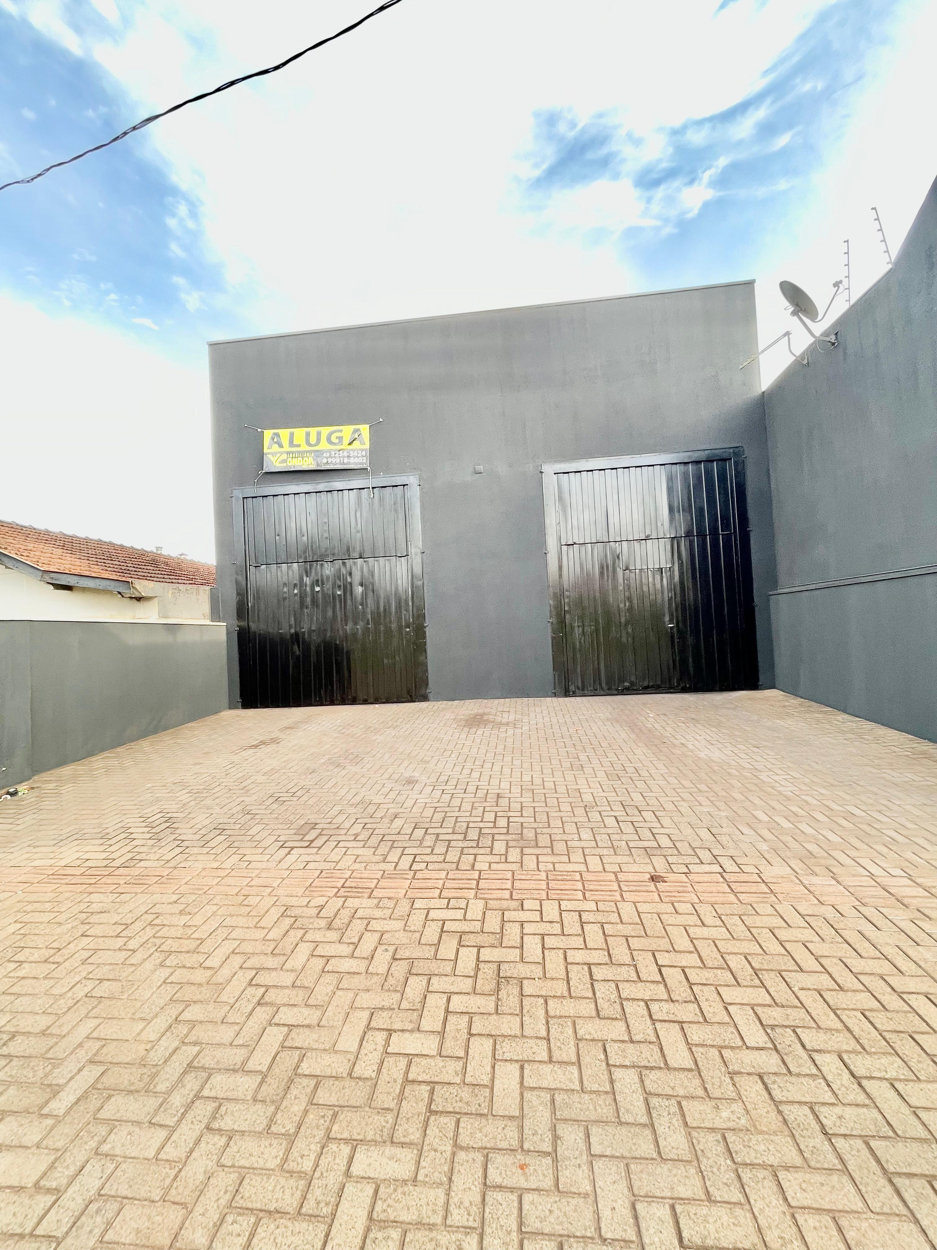AVENIDA ROBERTO CONCEIÇÃO - COMERCIAL BARRACÃO