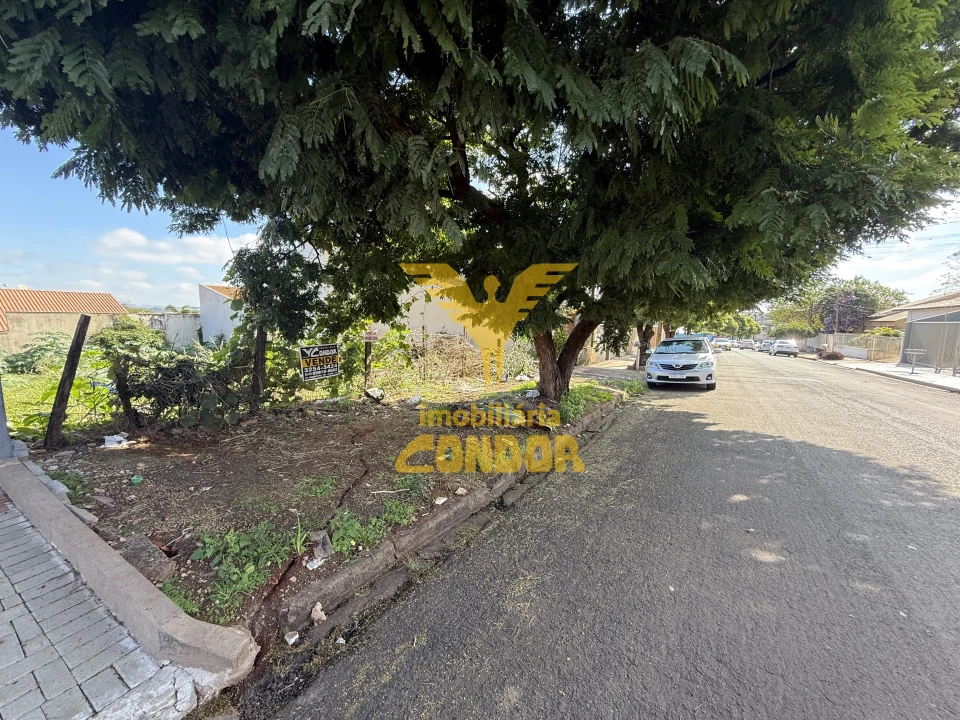 Terreno 300m² 12x25