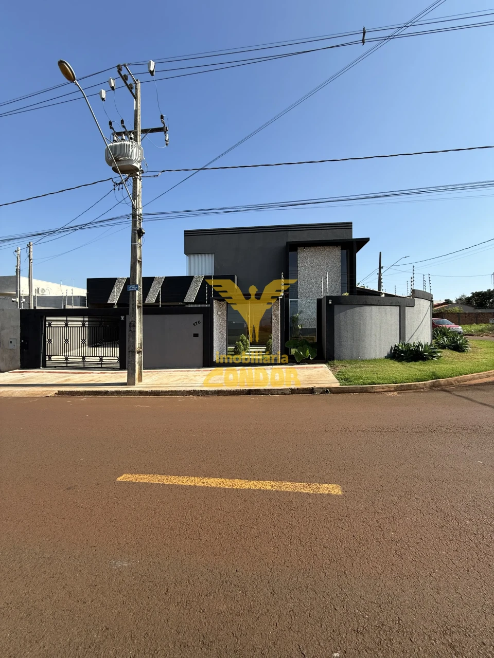 Sobrado com Loft no piso superior