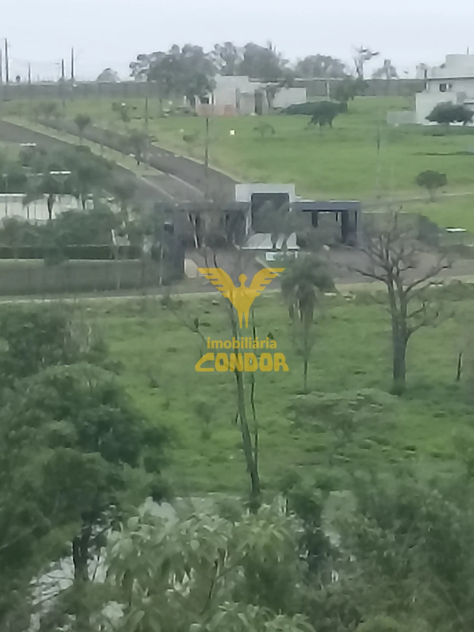 CONDOMÍNIO - CAMPOS DO CONDE VEREDAS /  TERRENO A VENDA