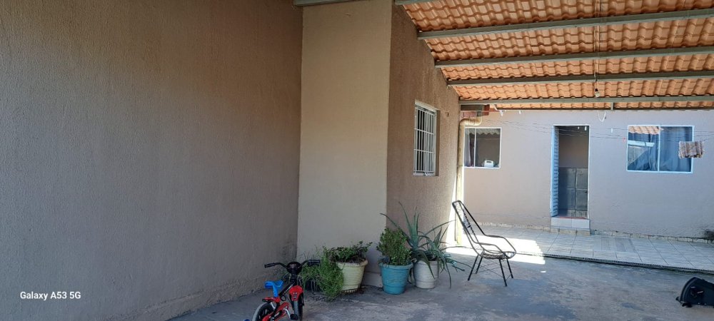 Imagens do imóveis CASA COM 2 QUARTOS + EDÍCULA COM 3 QUARTOS SETOR STORIL