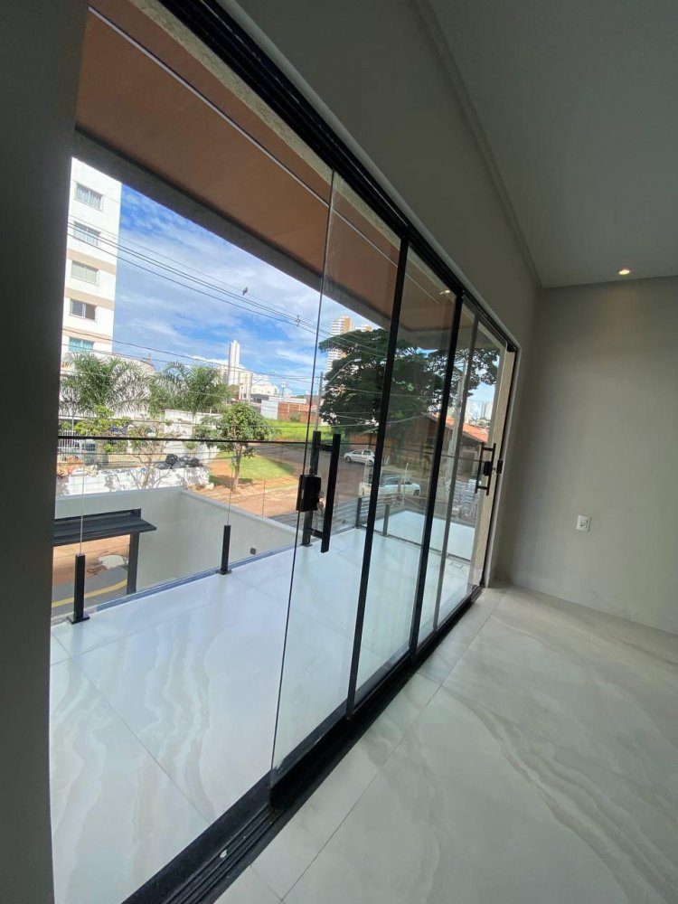 Imagens do imóveis Sobrado 3 suítes Jardim Atlântico