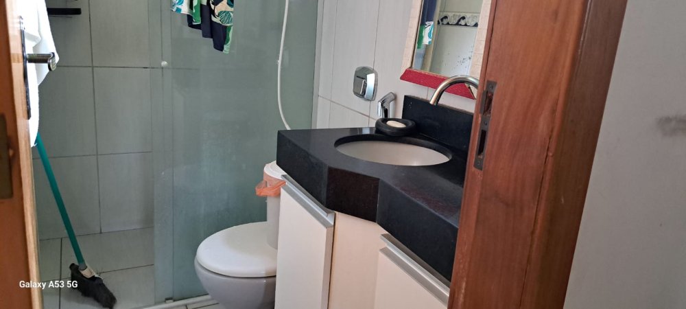 Imagens do imóveis CASA COM 3 QUARTOS (1 SUÍTE)