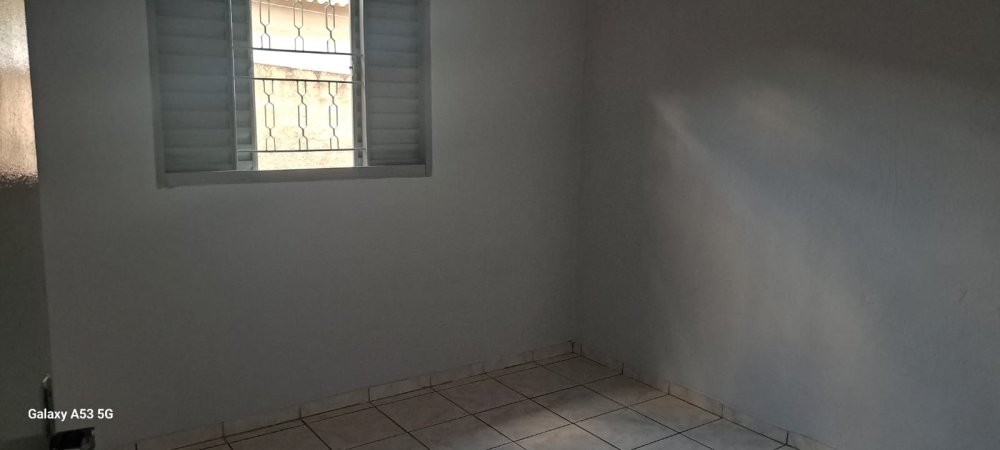 Imagens do imóveis CASA SIMPLES E ACOLHEDORA - PARQUE DAS NAÇÕES