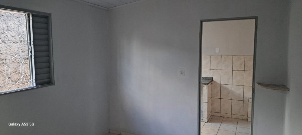 Imagens do imóveis CASA SIMPLES E ACOLHEDORA - PARQUE DAS NAÇÕES
