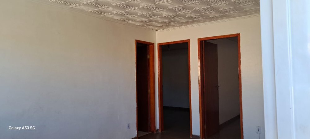 Imagens do imóveis CASA COM 2 QUARTOS + EDÍCULA COM 3 QUARTOS SETOR STORIL