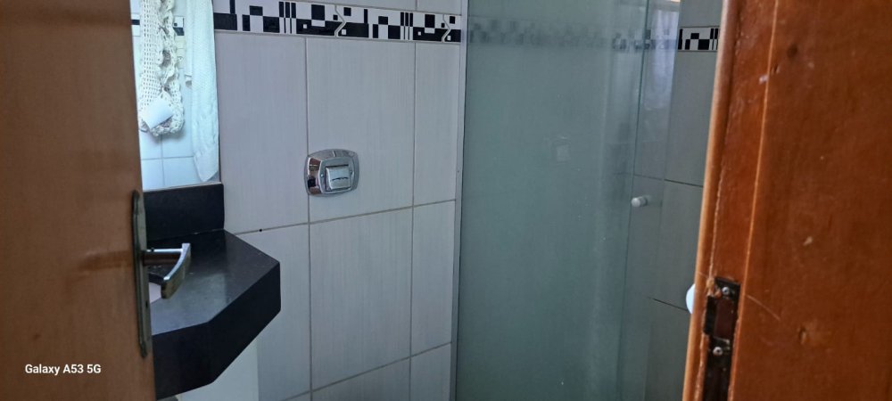 Imagens do imóveis CASA COM 3 QUARTOS (1 SUÍTE)