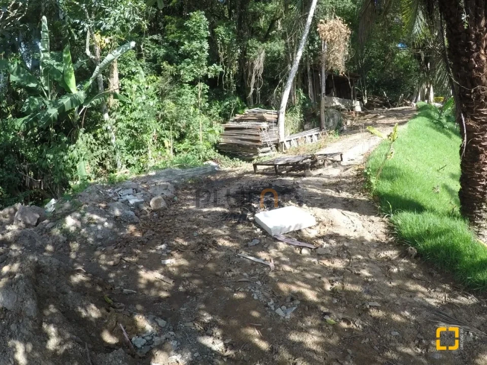 Casa Á Venda E Locação Sambaqui Florianópolis