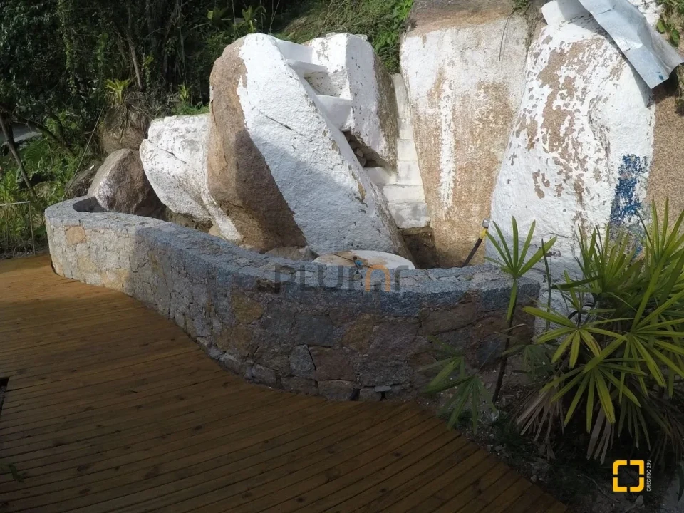 Casa Á Venda E Locação Sambaqui Florianópolis