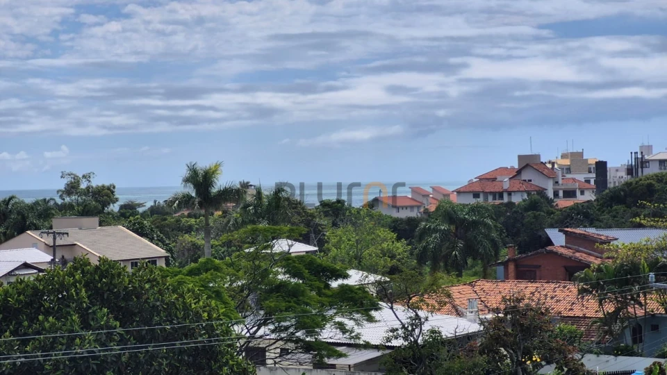 Cobertura com piscina propia