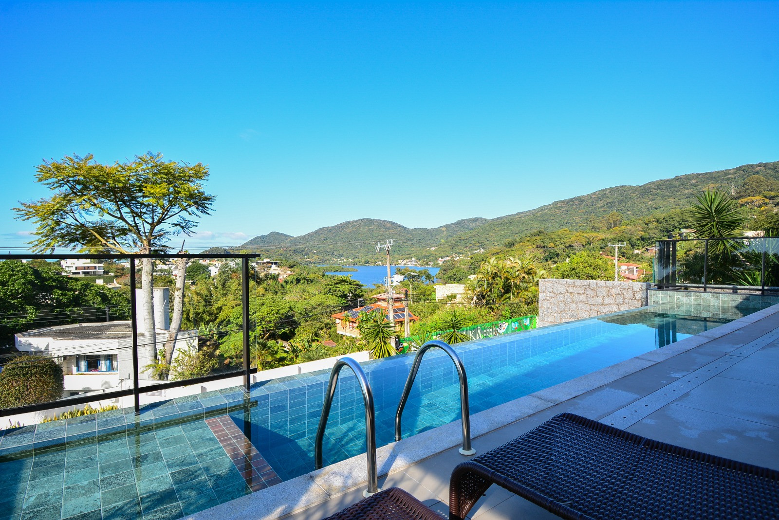 Casa Em Condomínio Á Venda E Locação Botanique Florianópolis