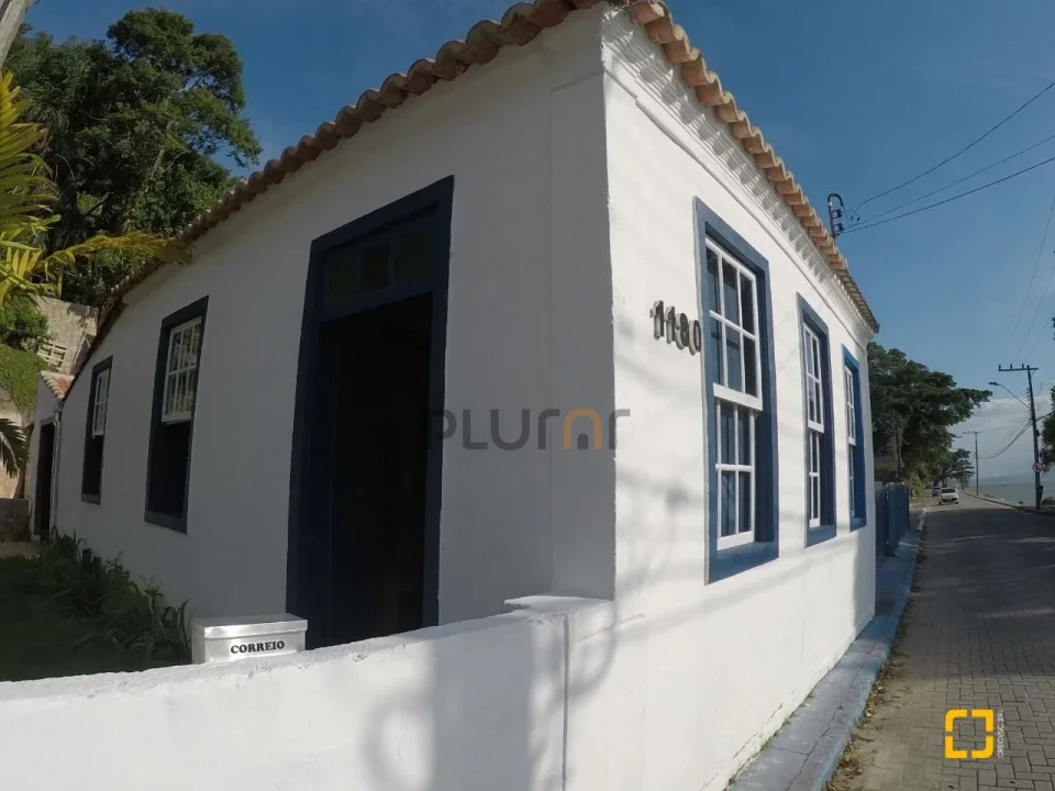 Casa Á Venda E Locação Sambaqui Florianópolis