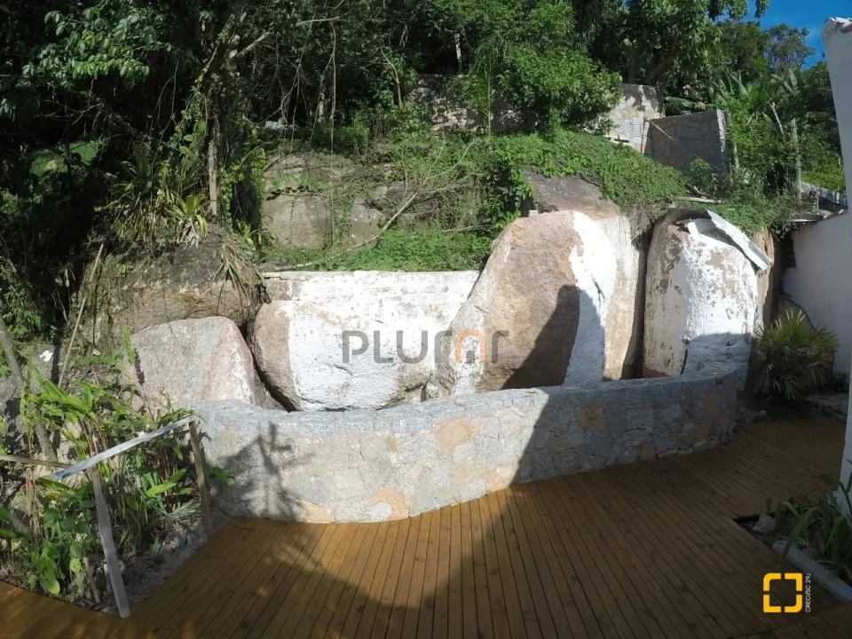 Casa Á Venda E Locação Sambaqui Florianópolis