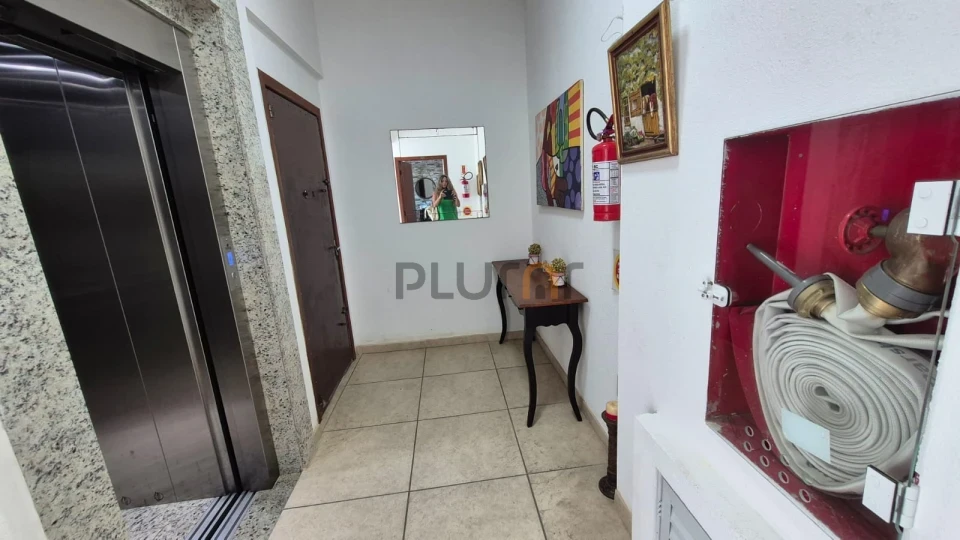 Cobertura com piscina propia
