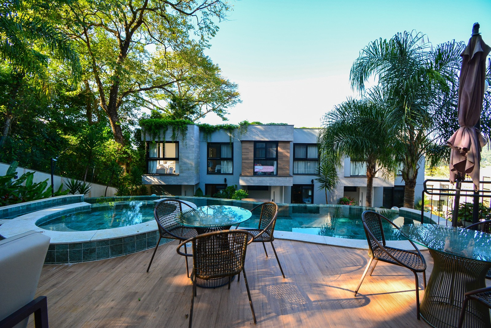 Casa Em Condomínio Á Venda E Locação Botanique Florianópolis