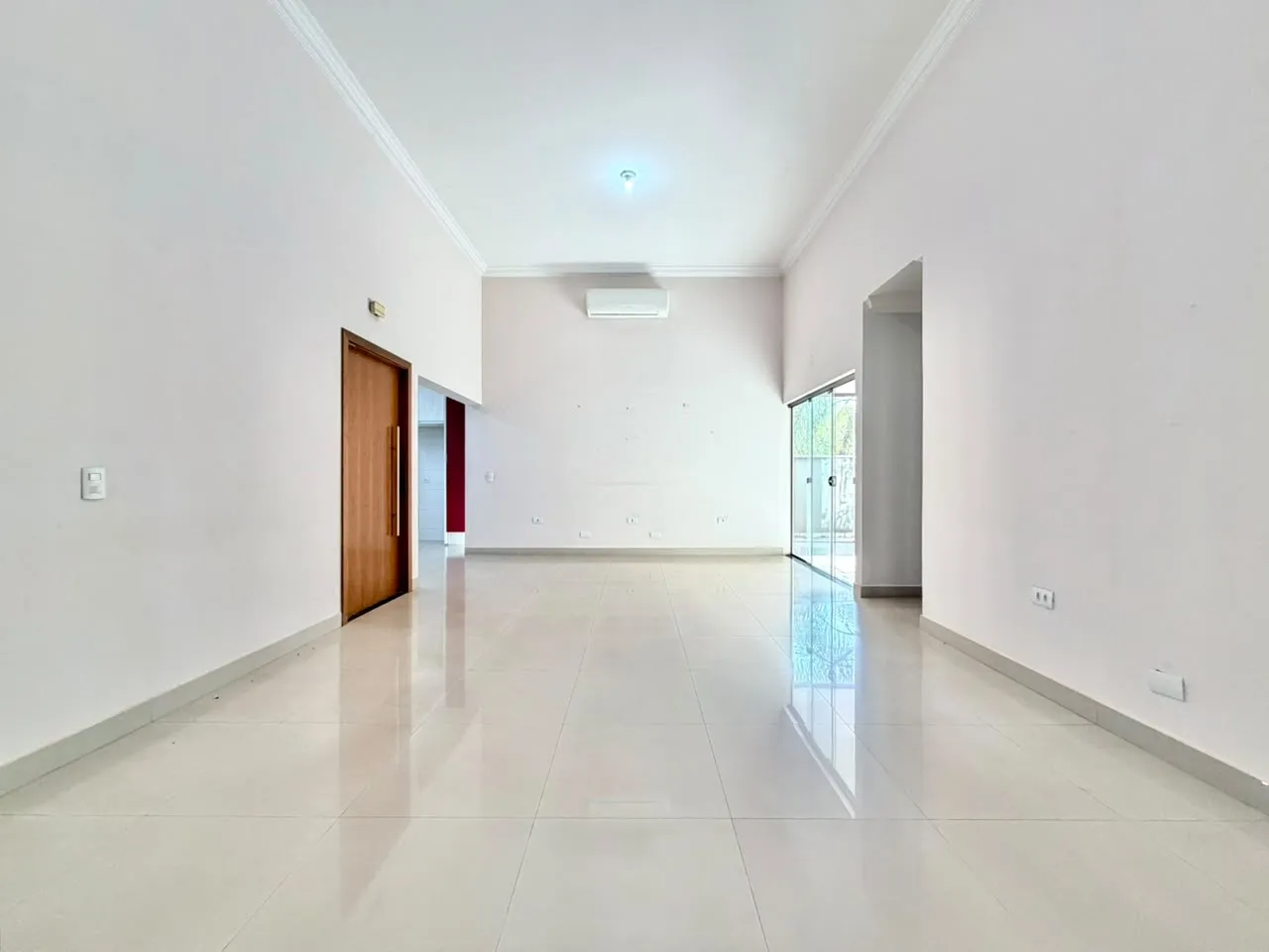 CONDOMINIO GOLDEN HILL RESIDENCE
