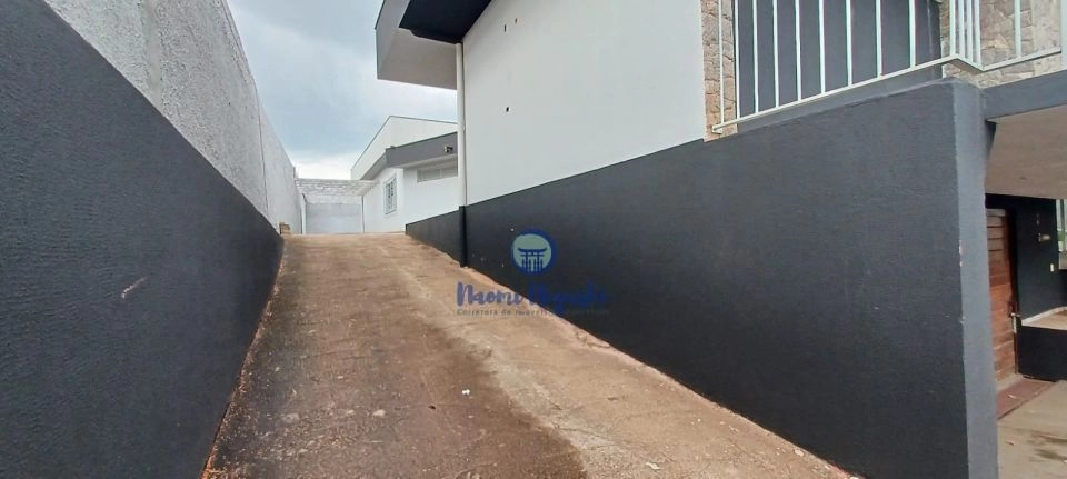 Casa Comercial
