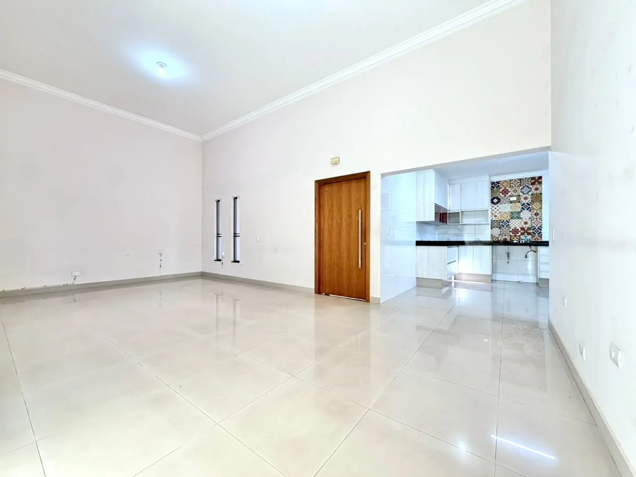 CONDOMINIO GOLDEN HILL RESIDENCE