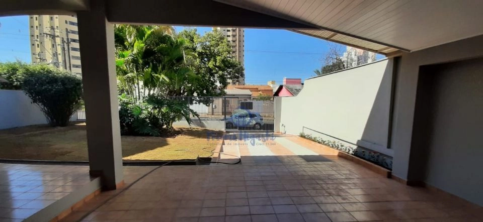 CASA RUA ALMIRANTE TAMANDARÉ