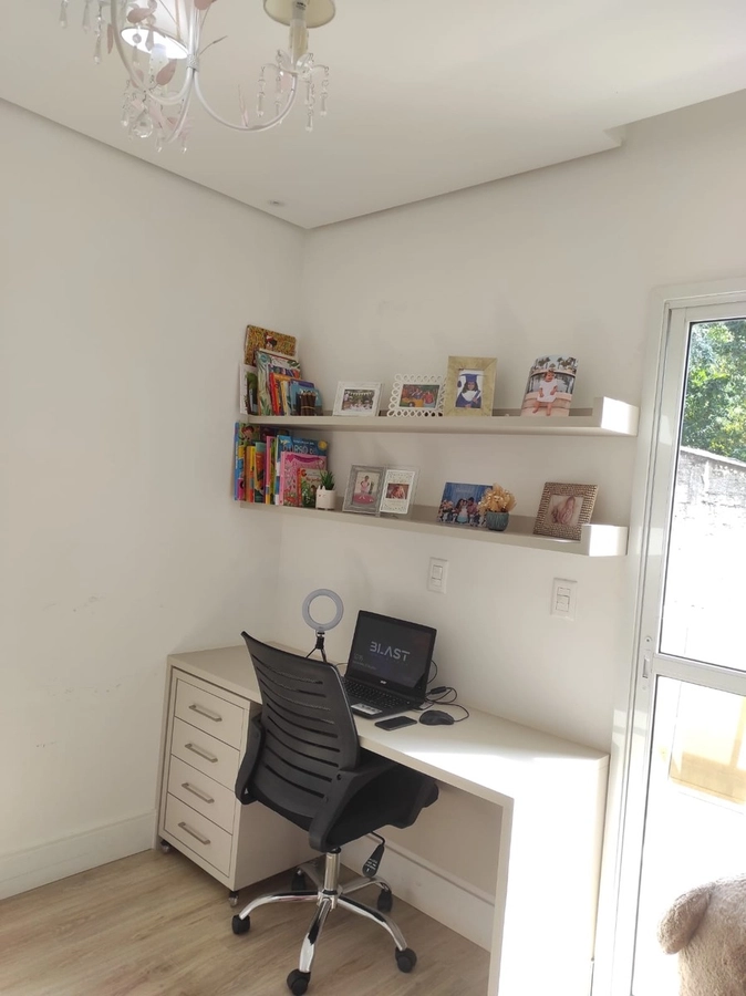 Casa em Condomínio VALE DO ARVOREDO