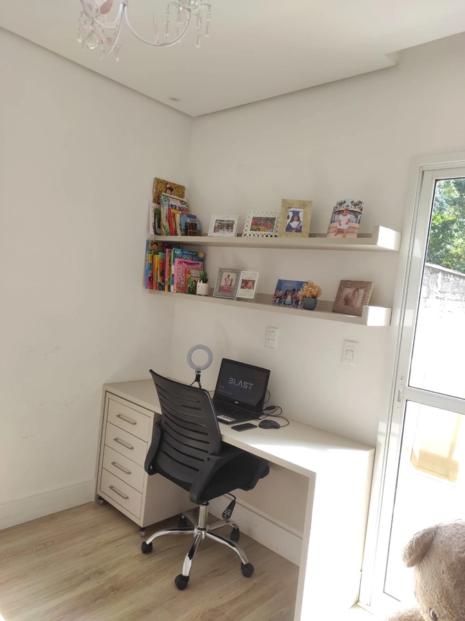 Casa em Condomínio VALE DO ARVOREDO