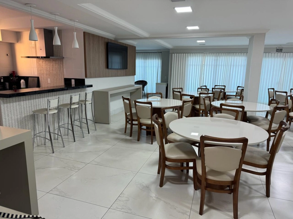 Apartamento à venda Igapó