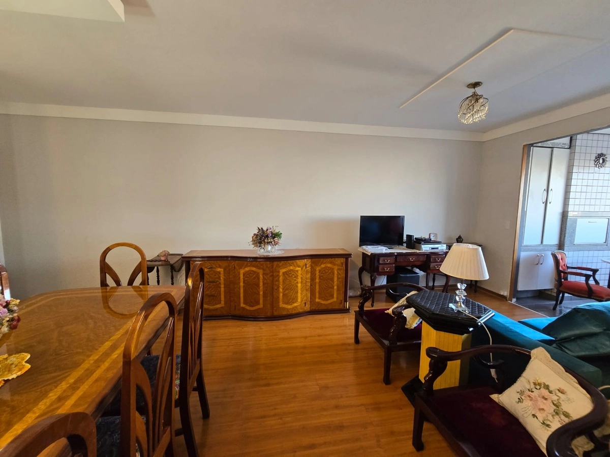 Apartamento à venda Centro