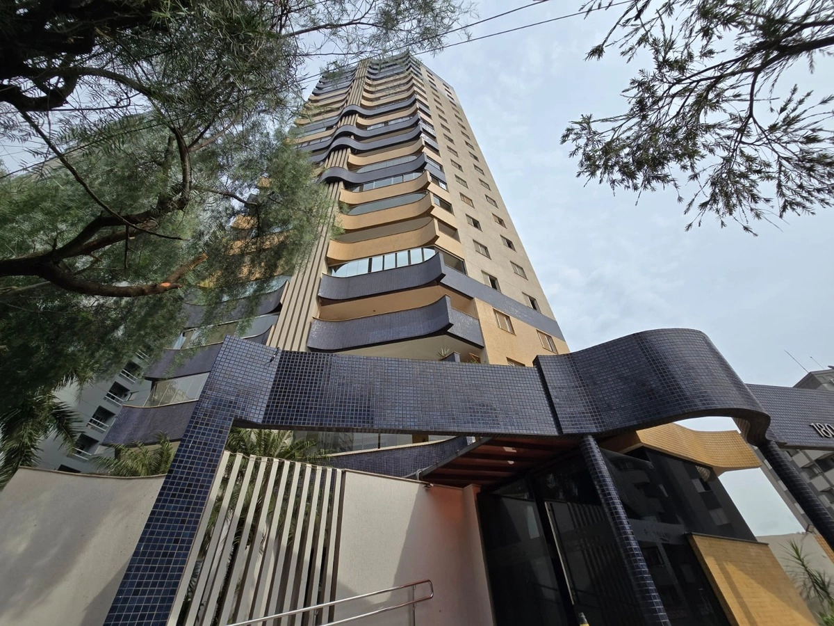 Apartamento à venda Palhano 2