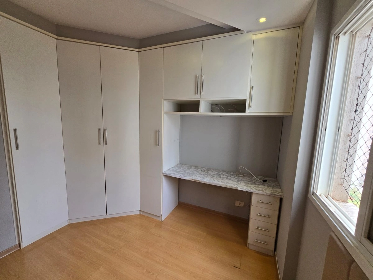 Apartamento à venda Palhano 2