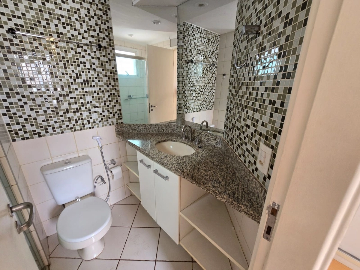 Apartamento à venda Palhano 2