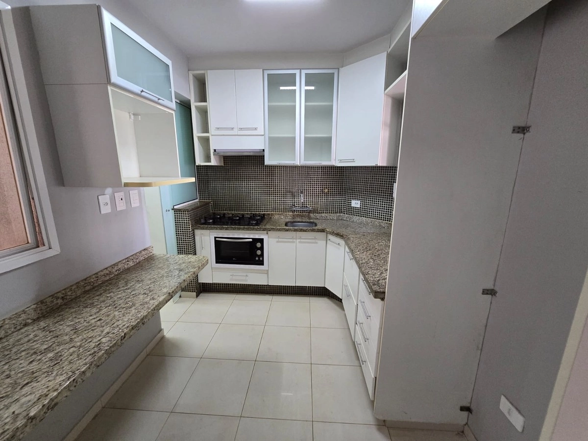 Apartamento à venda Palhano 2
