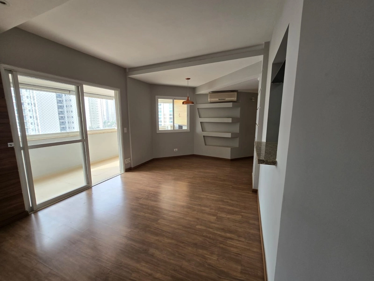 Apartamento à venda Palhano 2