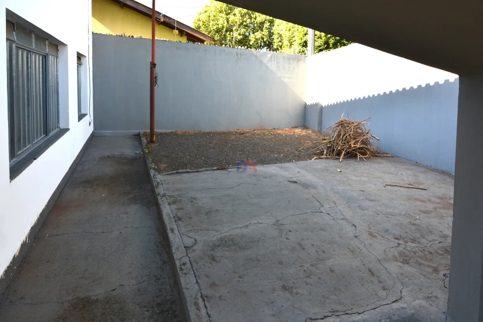 Casa À Venda ou Locação Rua Lauro Muller Londrina