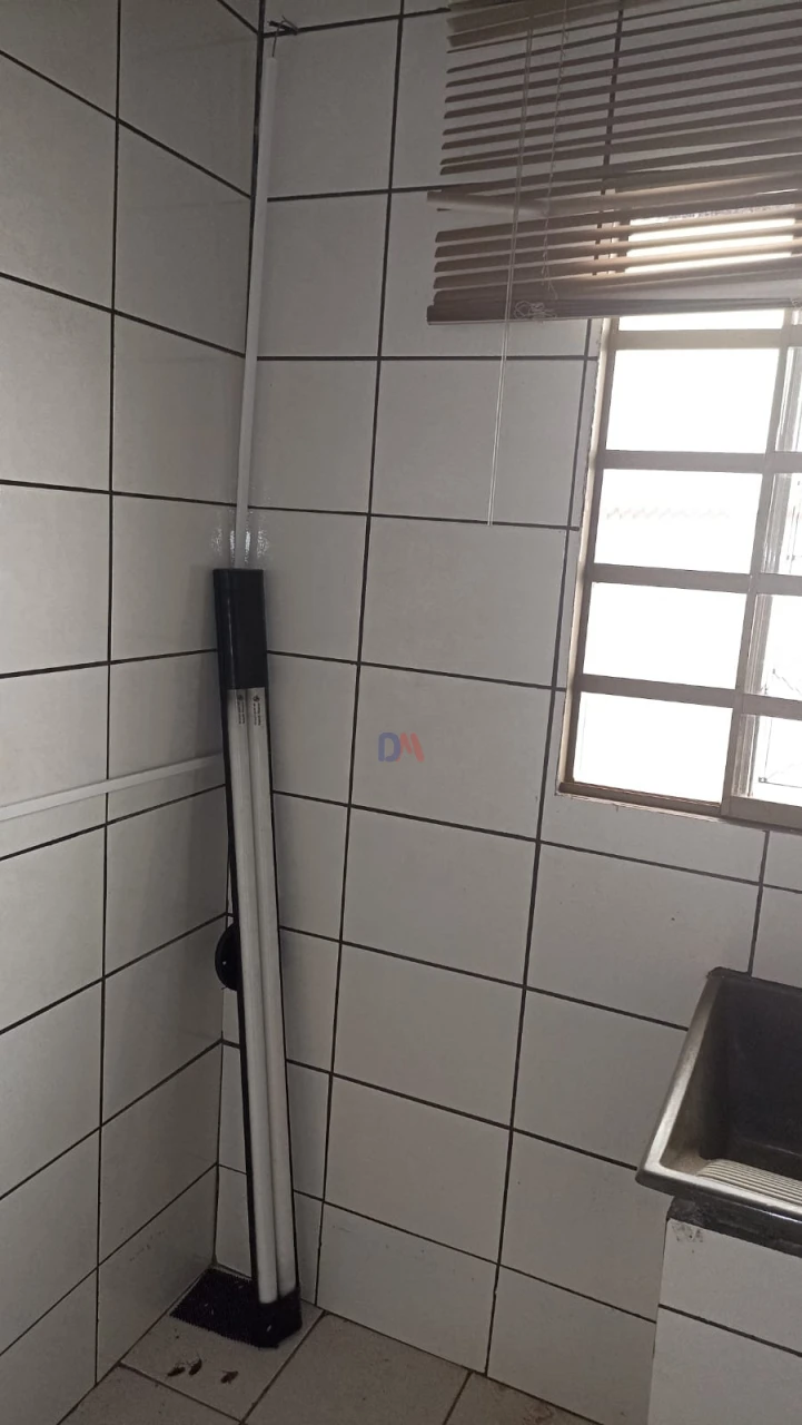 Casa Comercial com 7 Quitinetes