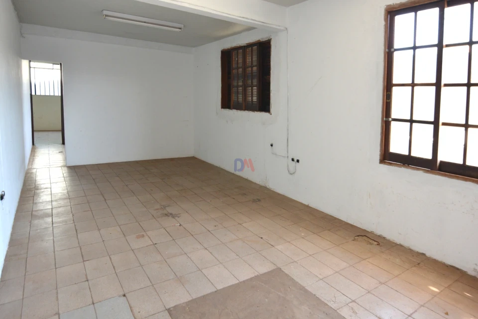 Casa À Venda ou Locação Rua Lauro Muller Londrina
