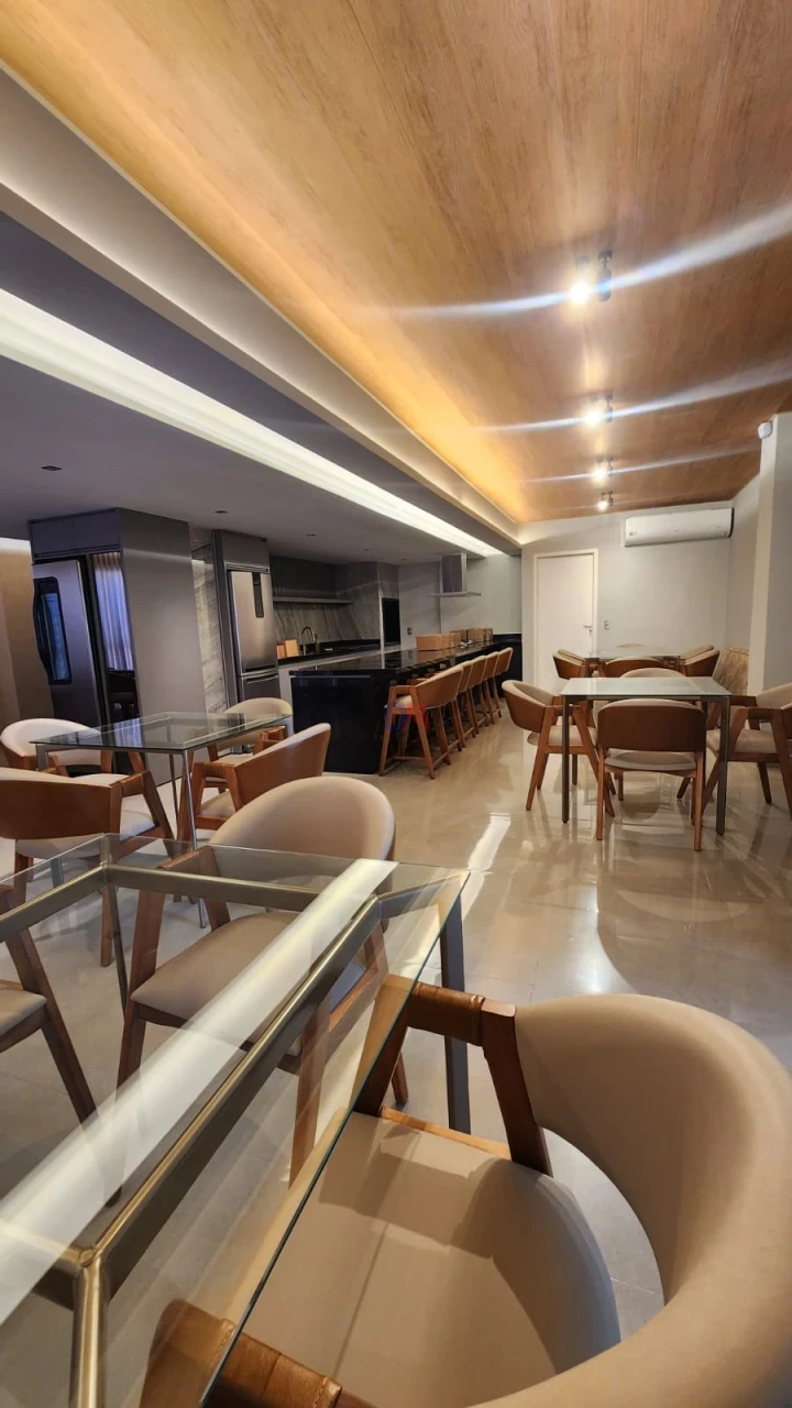 Apartamento À Venda Condomínio Edifício Maison De Savigny Londrina