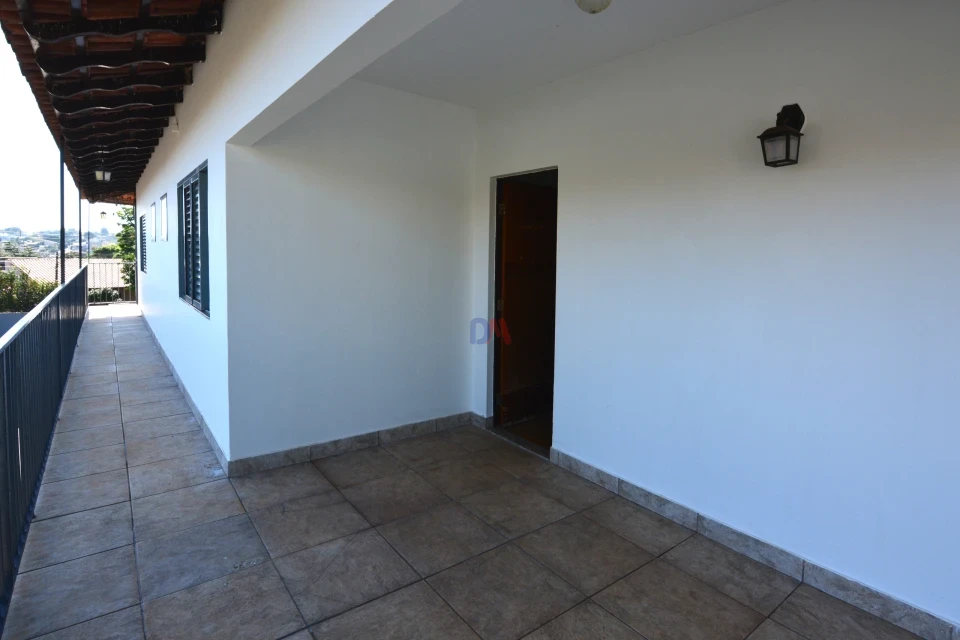 Casa À Venda ou Locação Rua Lauro Muller Londrina