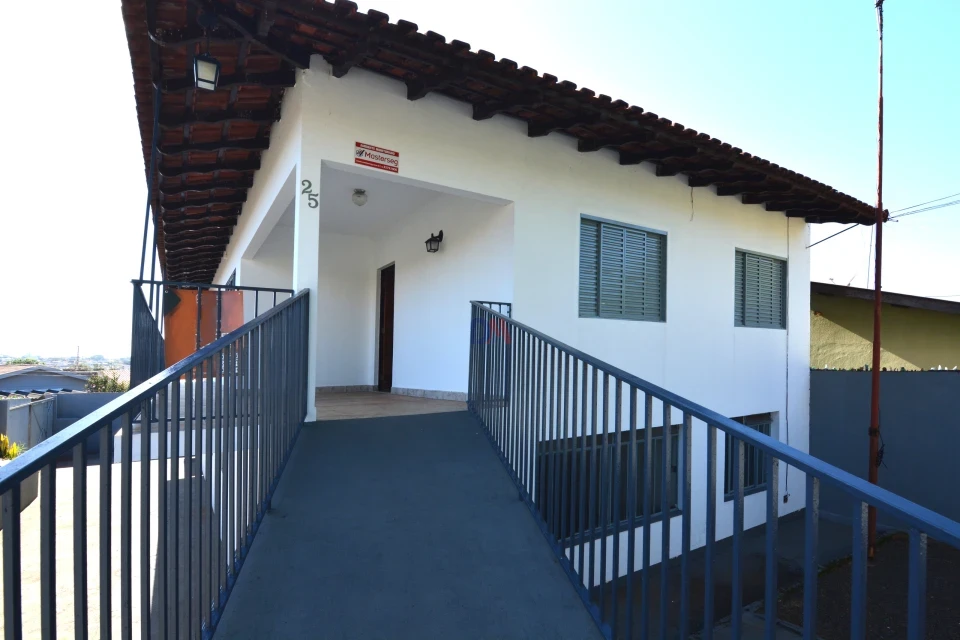 Casa À Venda ou Locação Rua Lauro Muller Londrina