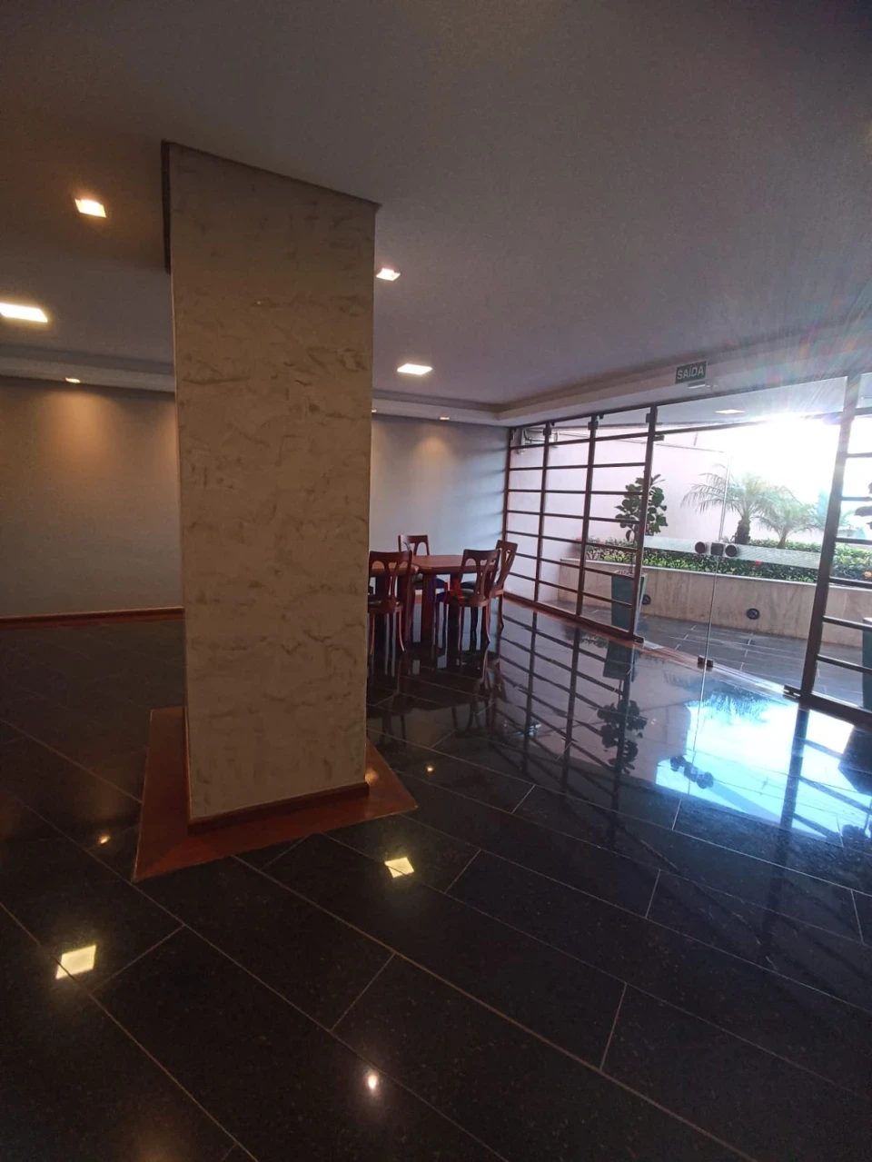 Apartamento À Venda E Locação Edifício Imperatriz Londrina