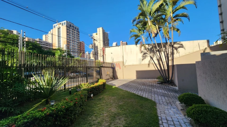 Apartamento À Venda Condomínio Edifício Maison De Savigny Londrina