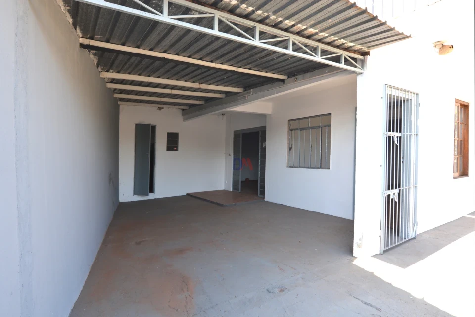 Casa À Venda ou Locação Rua Lauro Muller Londrina