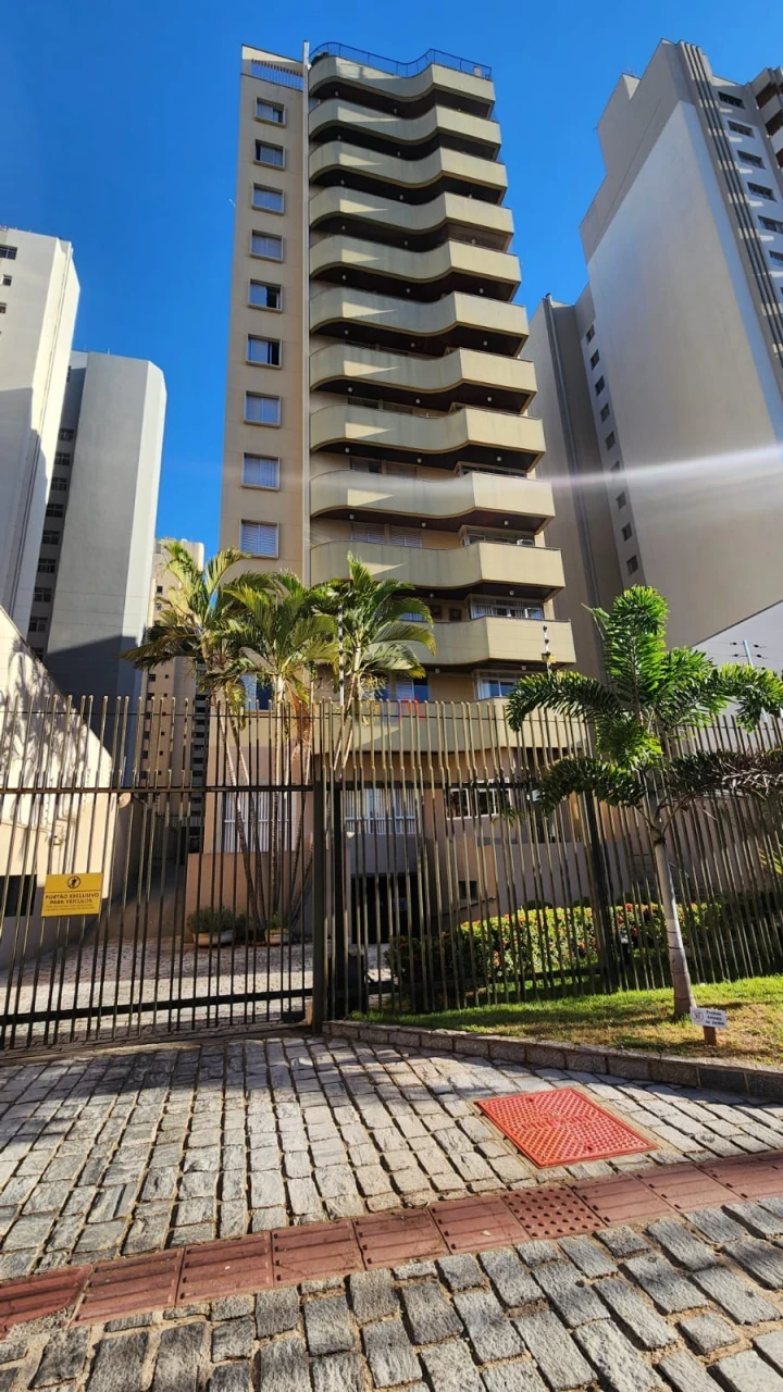 Apartamento À Venda Condomínio Edifício Maison De Savigny Londrina