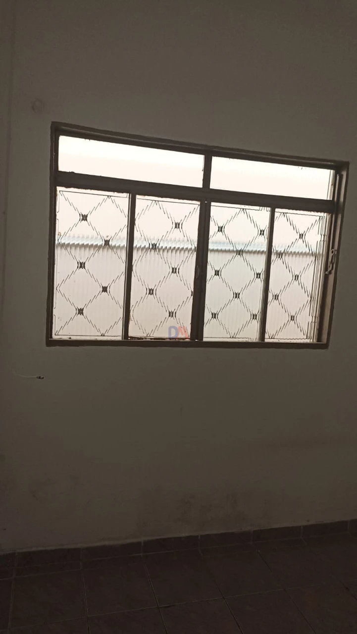 Casa Comercial com 7 Quitinetes