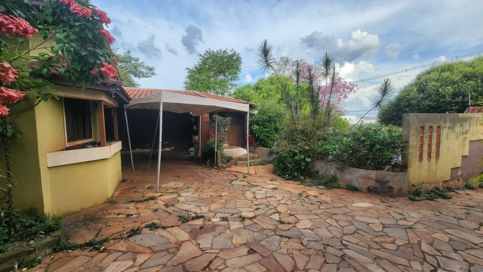 Terreno  À Venda Casa Av Paul Harris Londrina