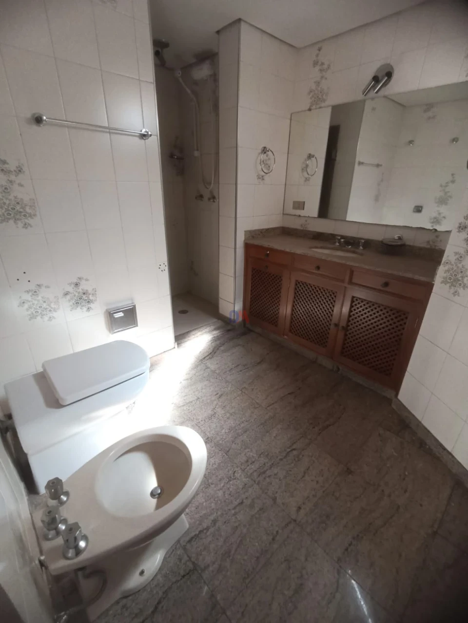 Apartamento À Venda E Locação Edifício Imperatriz Londrina