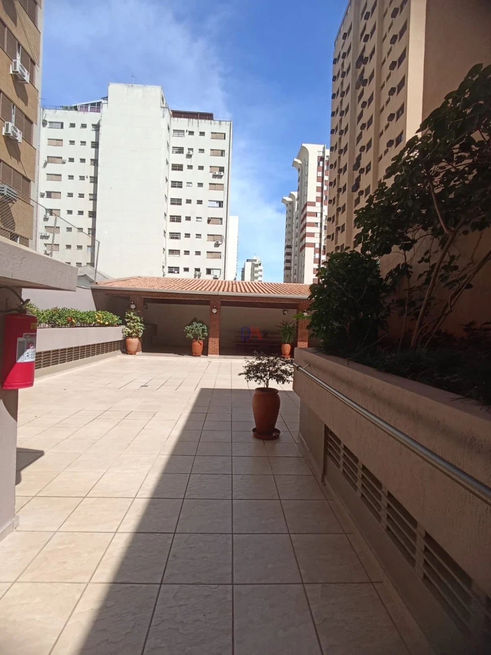 Apartamento À Venda E Locação Edifício Imperatriz Londrina