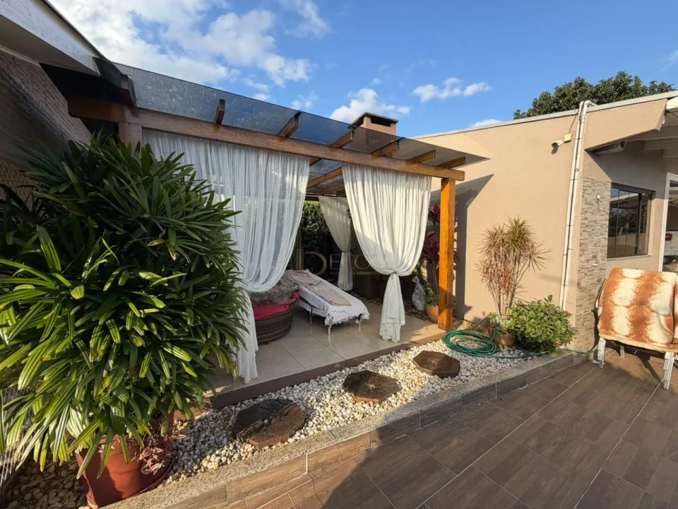 Casa á venda próximo ao centro